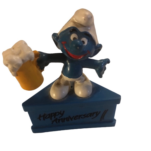 Vintage Happy Anniversary Smurf cheers with Beer - Picture 1 of 10